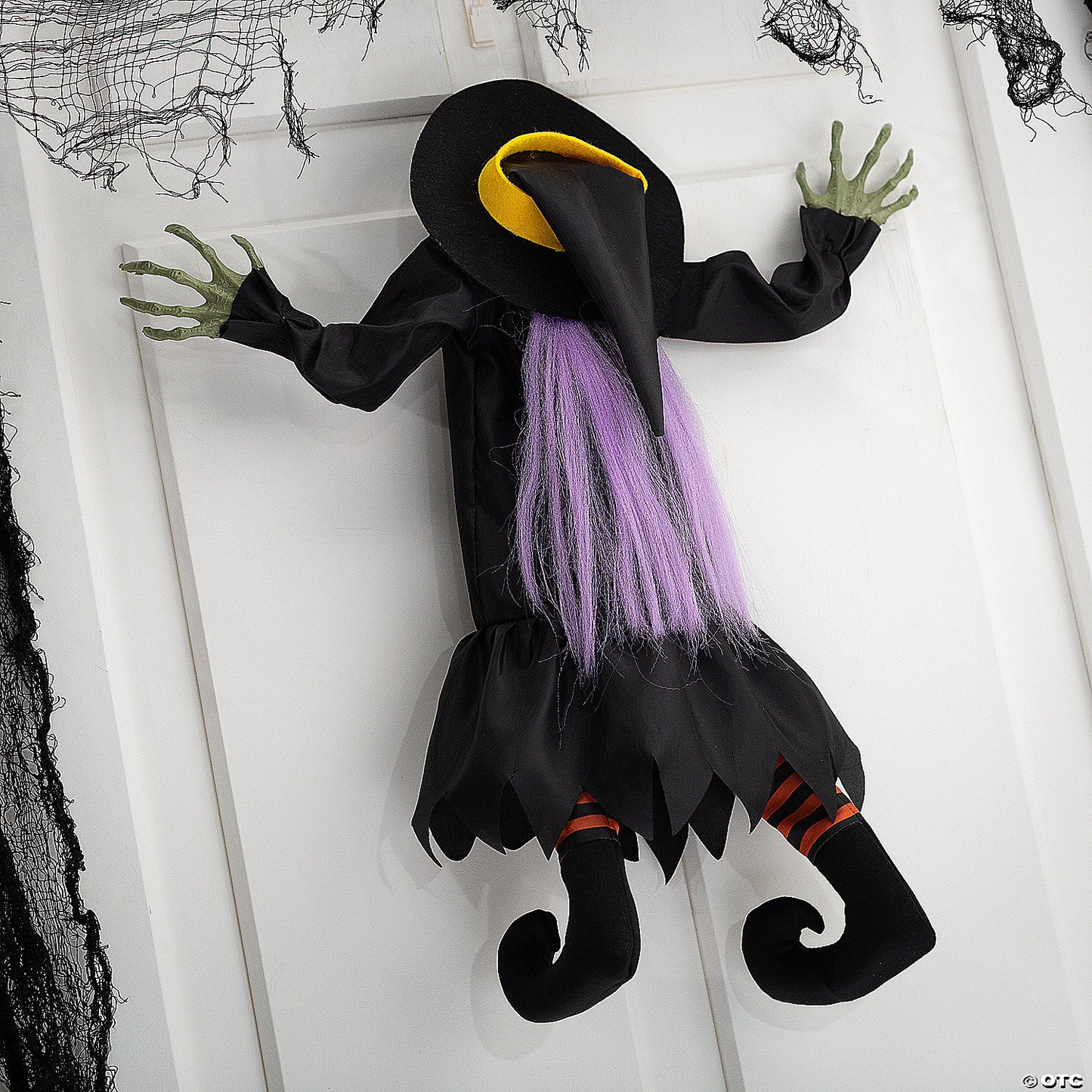 2.5 Ft Hanging Animated Witch